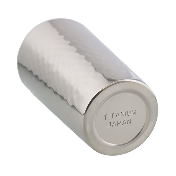 チタン製 二重構造 槌目タンブラー 240ml 木箱入り | 記念品名入れ工房